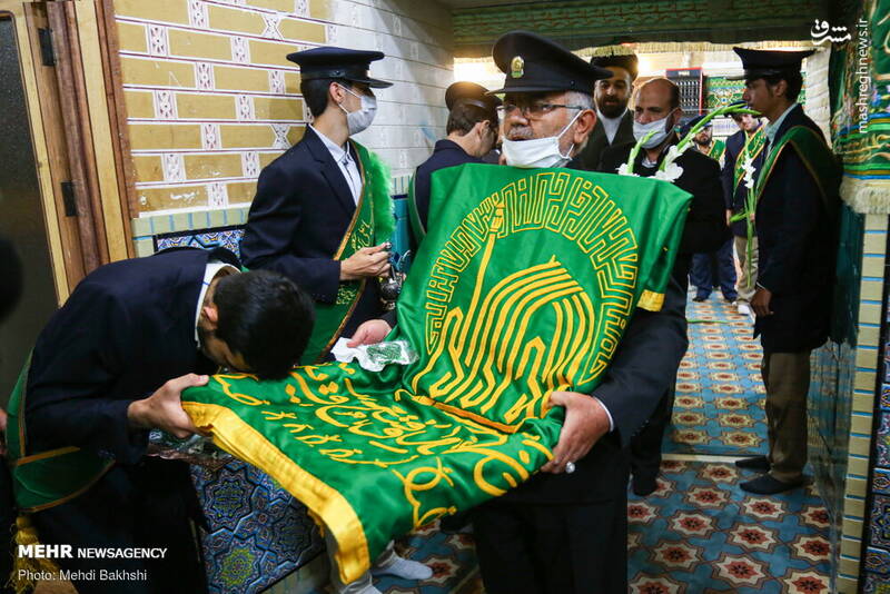 جشن های دهه کرامت با حضور خدام رضوی در غالب کاروان زیرسایه خورشیددر مرودشت