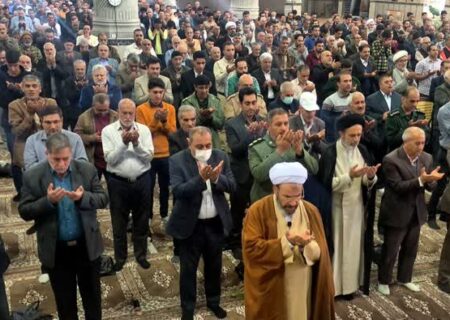 امام جمعه موقت مرودشت گفت :درخشش اسلام برگرفته از اقتدار بسیج می باشد/طرفدار های کاندیده های انتخابات مراقب رفتار وسخنان خود در فضای مجازی باشند