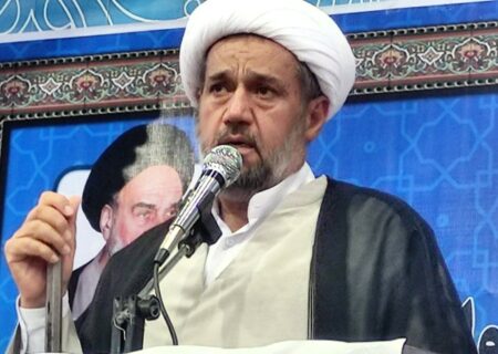 امام جمعه مرودشت گفت :حمایت از صنایع کوچک راهگشای تحول اقتصادی است /رعایت اصل شایسته سالاری در تشکیل کابینه دولت جدید مد نظر قرار گیرد