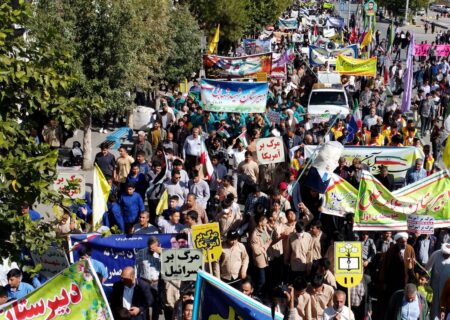 راهپیمایی۱۳ آبان در شهر مرودشت