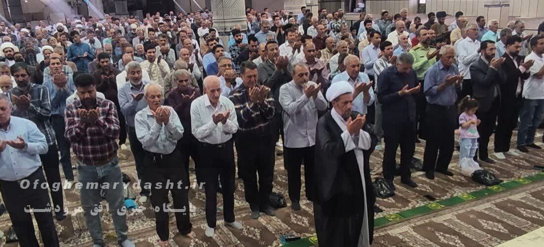 امام جمعه مرودشت گفت :مسئولان ومردم در زمینه حفظ محیط زیست اهتمام ورزند /مسئولان ومردم در زمینه حل مسائل ورفع مشکلات محیط زیست اهتمام ورزند