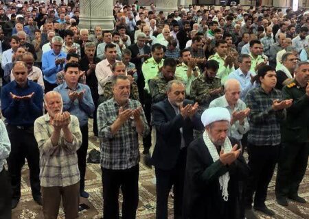 امام جمعه مرودشت گفت:یهودی های عالم بدانند که ما خیبر شکن هستیم /ملت ما به تدبیر رهبر انقلاب و فرماندهان اعتماد کنند