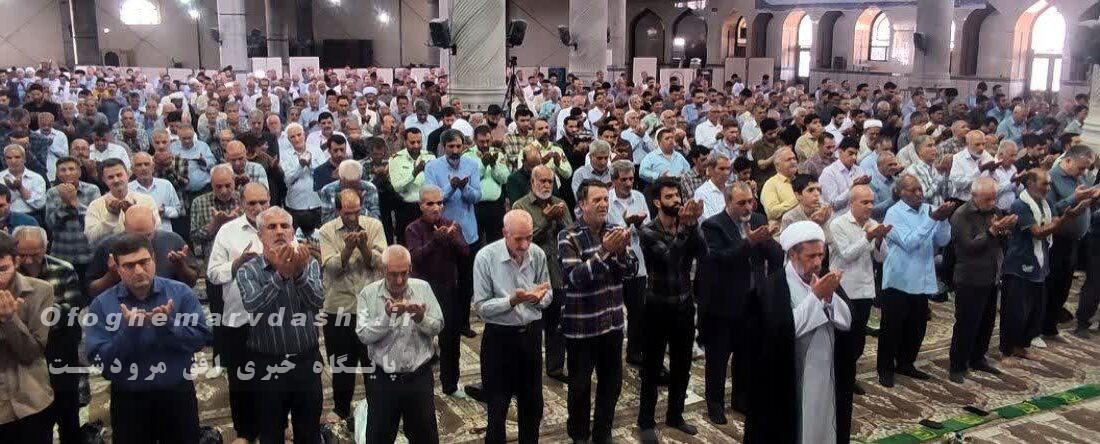 امام جمعه مرودشت گفت : خیرین در شروع سال تحصیلی کمک به دانش آموزان بی بضاعت را فراموش نکنند/شناسایی جنایت های رزیم طاغوت چراغ راهی برای آینده جوانان محسوب می شود