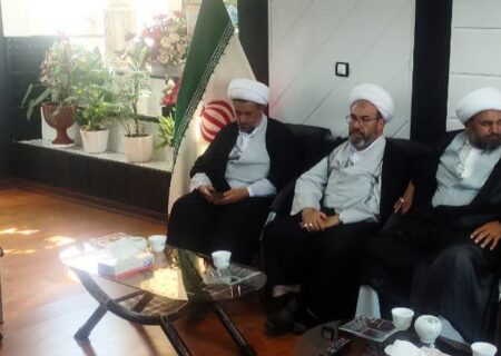 دیدار ائمه جمعه شهرستان های مرودشت با فرماندهی انتظامی شهرستان