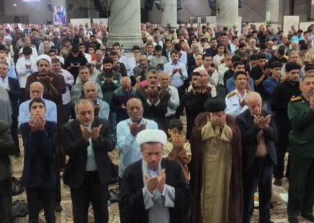 امام جمعه مرودشت گفت :هویت هر جامعه ای در فرهنگ عمومی آن عجین شده است / بیمه سلامت سپری محکم برای رفع مشکلات نیازمندان در مسیر درمان می باشد