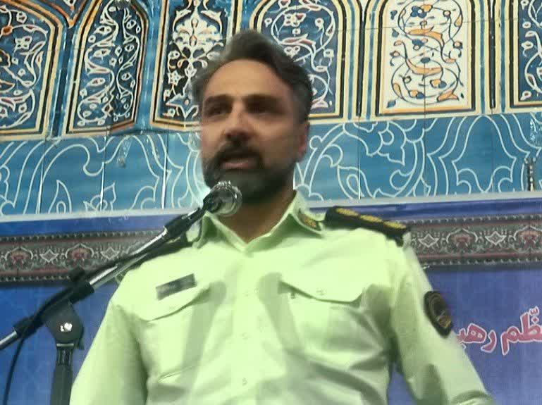 فرماندهی انتظامی مرودشت از کاهش ۱۵ درصدی سرقت ،کاهش ۲۸ درصدی جرائم خشن وافزایش ۶۵ درصدی کشفیات نسبت به مدت مشابه در سال گذشته خبر داد