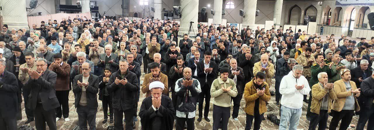 امام جمعه مرودشت گقت : دوران سیاه رژیم پهلوی ودستاوردهای انقلاب برای جوانان تبیین شود/ تعداد زیادی از مردم عادی که در اغتششات اخیر کشته  شدند جز شهید محسوب می شوند