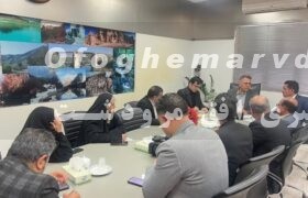 نشست خبری فرماندار مرودشت با اصحاب رسانه به مناسبت آغاز دهه فجر