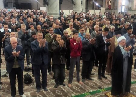 امام جمعه مرودشت گفت :ملت ایران اسلامی حماسه تاریخی بی نظیری در ۲۲ بهمن امسال رقم زدند/ مردم فضای مساجد را برای ورد به ماه رمضان آماده سازند