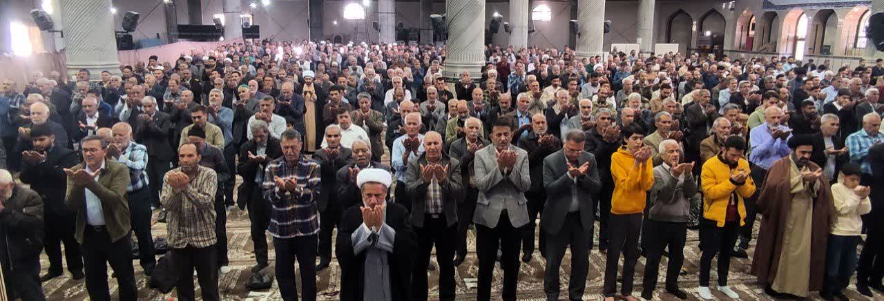 امام جمعه مرودشت گفت :اعتراض حق طبیعی مردم است و دولتمردان باید مشکلات اقتصادی را حل کنند/ماه رمضان فرصتی برای مهربانی ودستگیری از نیازمندان است