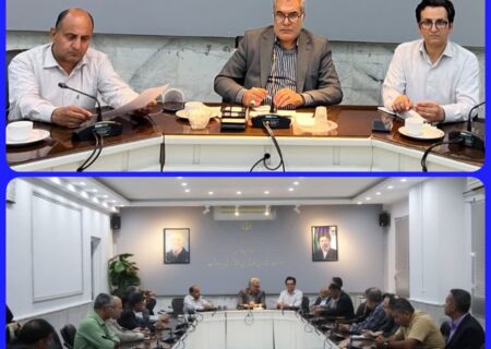 فرماندار مرودشت در نشست خبری با خبرنگاران: در راه منافع شهرستان و دفاع از حقوق مردم هرگز کوتاه نمی آیم/ مدیران باید پاسخگوی مطالبات خبرنگاران باشند 