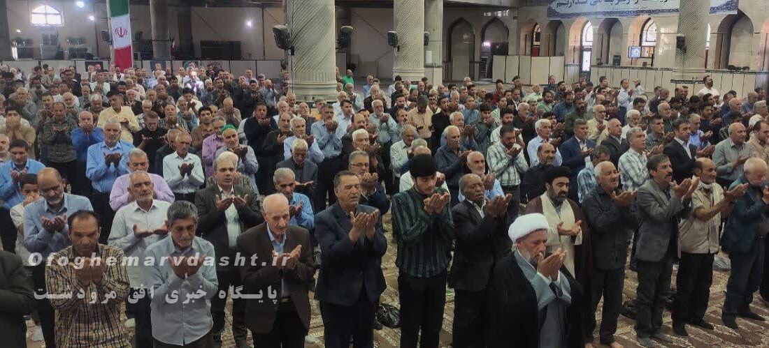 امام جمعه مرودشت گفت : افزایش سرسام آور قیمت خودرو اجناس منطقی نیست / معلمان چراغ هدایت جامعه هستند