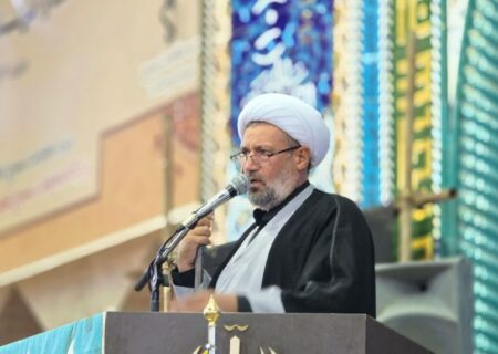 امام جمعه مرودشت گفت: آمریکا در جنگ اقتصادی هم قطعاً شکست خواهد خورد/تعاون می تواند موتور محرک اشتغال و رونق تولید باشد