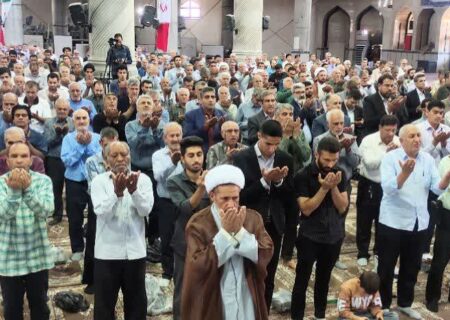 امام جمعه مرودشت گفت: تأکید امام جمعه مرودشت بر بازگشایی مدارس،دانشگاه ها و حوزه های علمیه با تمام توان وقوت/ دفاع مقدس پشتوانه استقامت امروز ملت ایران است 