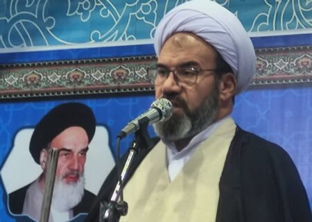 امام جمعه موقت مرودشت گفت : دنیا فهمید باید برای سید حسن نصرالله ارزش قائل باشند/کمک به همدیگر در نزدیکی عید را فراموش نکنیم