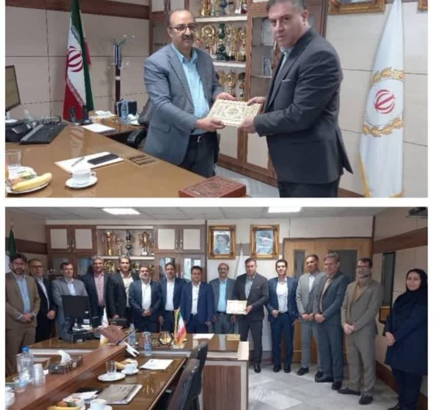 اسفندیاری به عنوان رئیس بانک ملی در حوزه های مرودشت ،ارسنجان ،پاسارگاد وزرقان منصوب شد