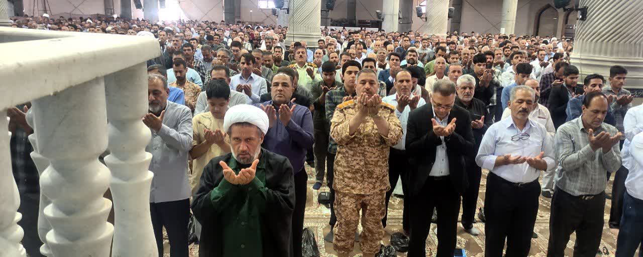 امام جمعه مرودشت گفت :امروز نیرو های مسلح ما محور تصمیم گیری ها در دنیا قرار گرفته است / احتکار برخی از اقلام مورد نیاز مردم در شرایط فعلی توسط عده ای سود جو، گناه بزرگ ونابخشودنی است