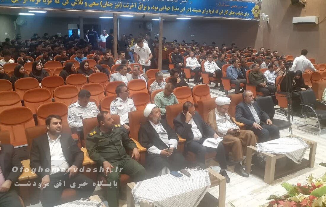 امام جمعه موقت مرودشت گفت : ایثارگری های آتش نشانان ستودنی می باشد