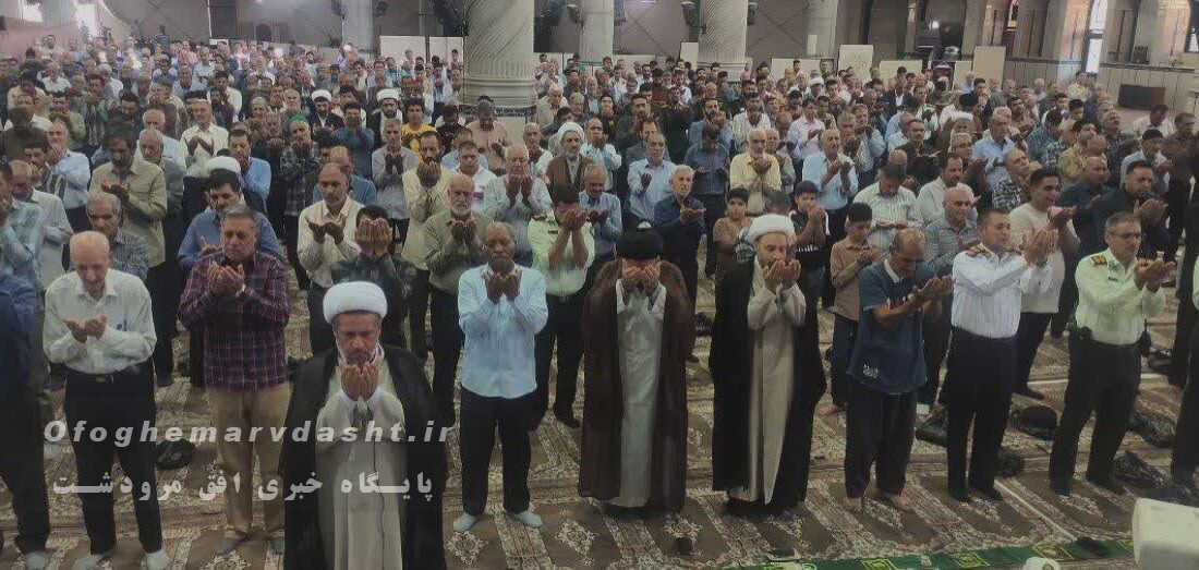 امام جمعه مرودشت گفت :جای خالی یک انجمن ادبی فعال در مرودشت احساس می شود /مردم طلب دعا واستغاثه برای بارش باران کنند