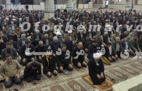 امام جمعه مرودشت گفت:بازاریان و اصناف مراقب باشند تا در پازل دشمن قرار نگیرند/آتش زدن قرآن ،مساجد،بانک ها و شهادت مأموران امنیت ،شیوه اعتراض به گرانی نیست 