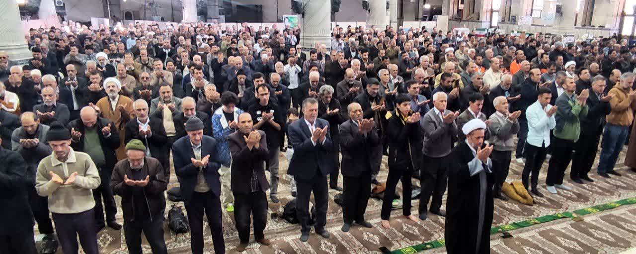 امام جمعه مرودشت گفت :خط قرمز ایران در مذاکرات صنایع موشکی ودفاعی است /مسئولان تدبیری برای مشکلات عمرانی مناطق حاشیه ای شهر داشته باشند