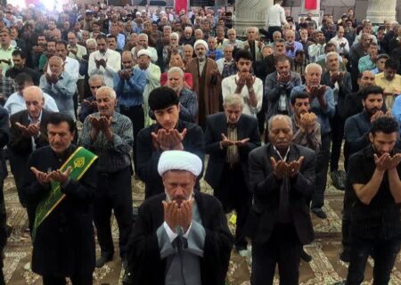 امام جمعه مرودشت گفت :شکست آمریکا در صحرای طبس یادآوری قدرت الهی بود / کمک به رزمندگان جبهه فراموش نشود