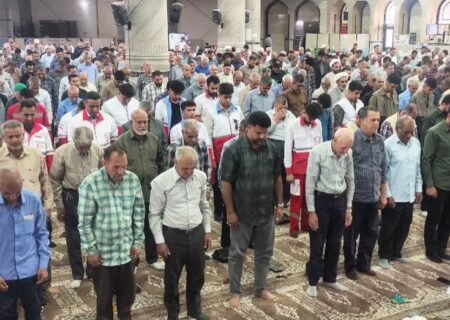 امام جمعه مرودشت گفت :بسیج سازندگی پای کار محرومان جامعه است / زمانی که تنگه هرمز وخلیج فارس وجود داشت یک عده ای هنوز بادیه نشین بودند