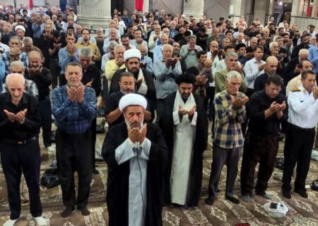 امام جمعه مرودشت گفت:مسئولان ذیربط موضوع زمین خواری از منابع طبیعی را پیگیری کنند / هدف قرار دادن پایانه مرزی و زائران سیدالشهداء نشان از استیصال دشمن است