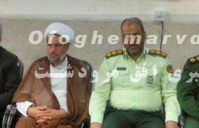 به مناسبت هفته دولت، فرماندار و مدیران ادارات مرودشت با امام جمعه این شهرستان دیدار کردند