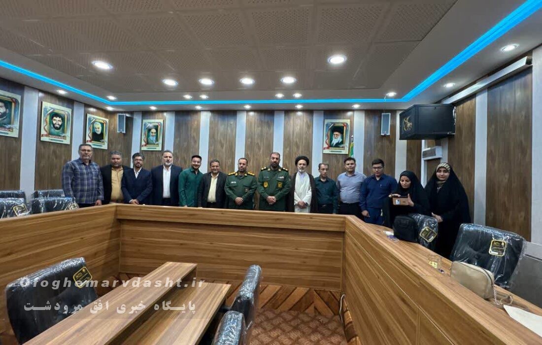 فرمانده سپاه مرودشت گفت:مبدا تاریخ مرودشت شهدا وایثارگران می باشند/ خبرنگاران نقش مهمی در مسیراهداف عالیه نظام دارند