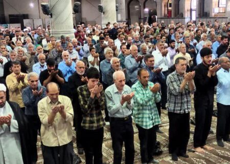 امام جمعه مرودشت گفت :امام جماعت مسجد وظیفه دارد به فکر واندیشه مردم پاسخ دهد/ مردم در مصرف بنزین صرفه جویی نموده ودولت نیز فکر راه حل جایگزین برای کاهش مصرف باشد
